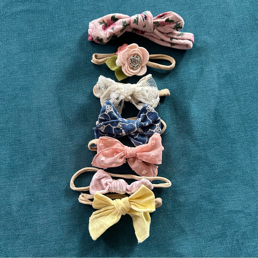 4 Items 15$! 7 Baby Hair Bows